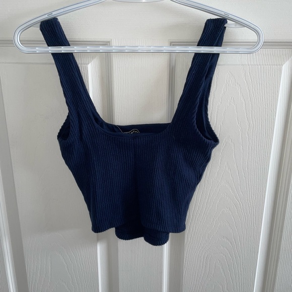 Abercrombie cropped tank - Picture 3 of 3